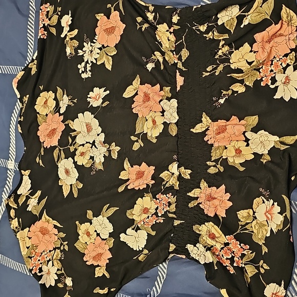 Lavish Black and Pink Floral Blouse - Picture 6 of 7